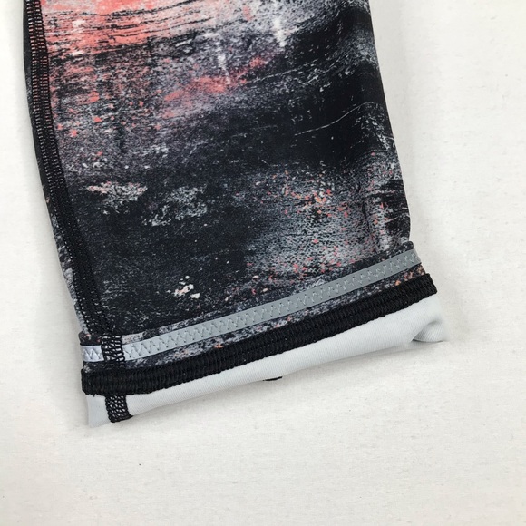 Lululemon Time To Sweat Leggings Sz 4 - Picture 8 of 11